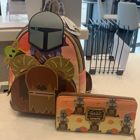 Mandalorian Star Wars loungefly backpack - Picture 1 of 13